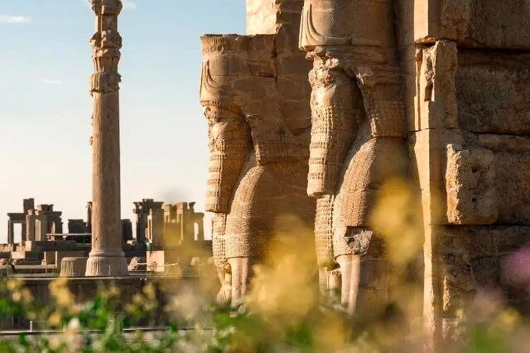 صدور سند مالکیت برای تخت‌جمشید